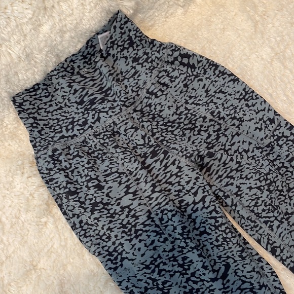 Athleta leopard joggers!! - Picture 2 of 13